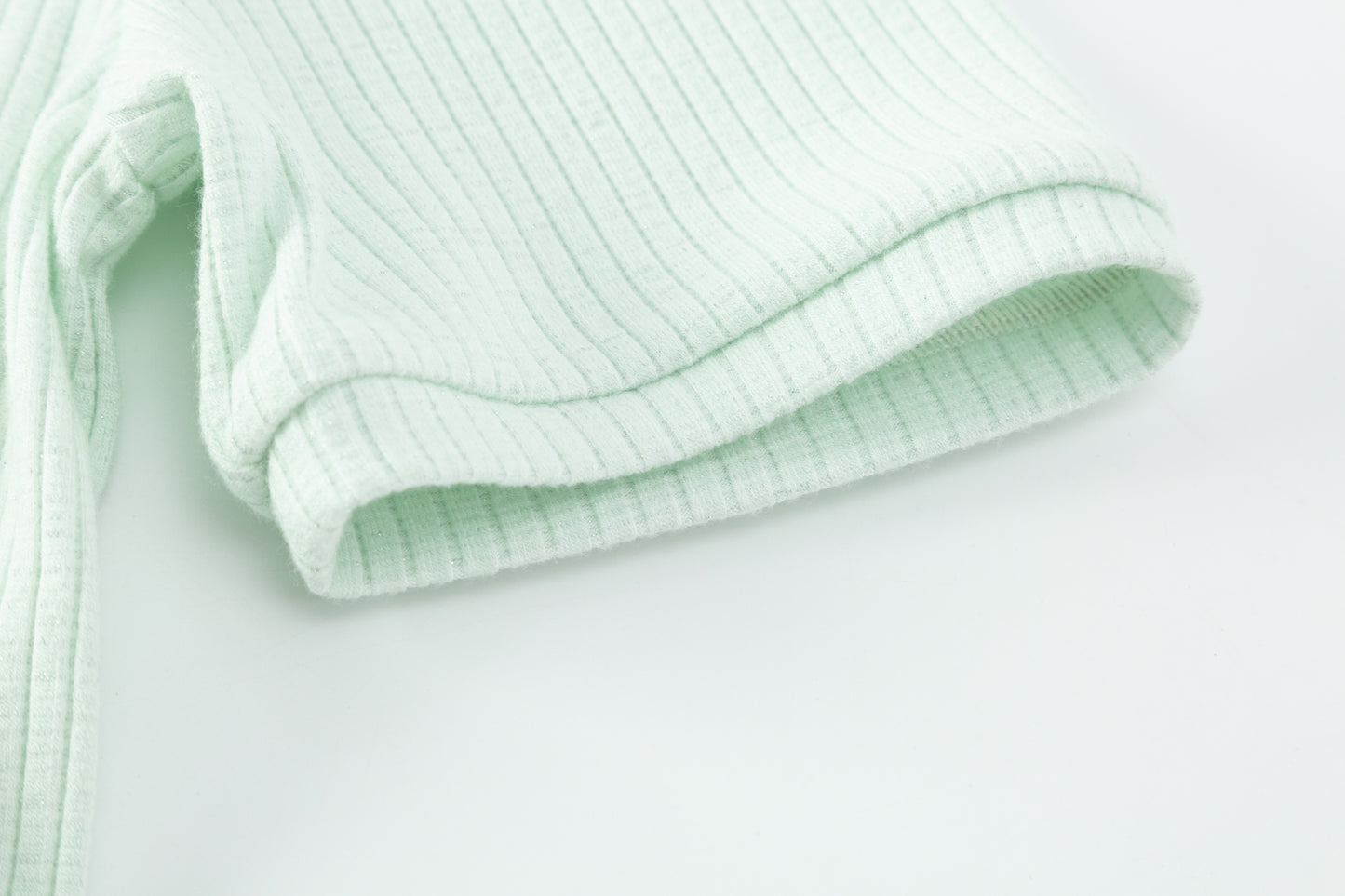 T-Shirt w/ Stones - Pistachio